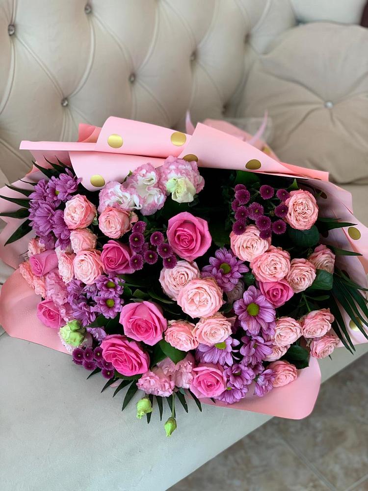 Букет цветов из: Хризантемы, Розы и Лизиантусы в Старково