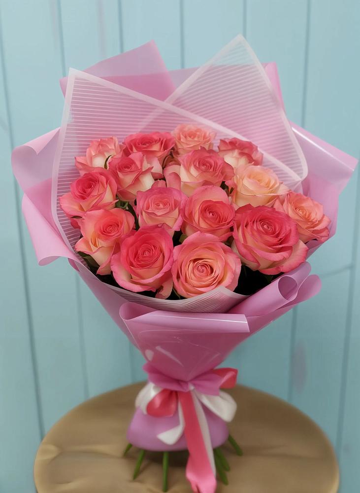 Букет 15 Розовых роз Равель в Старково