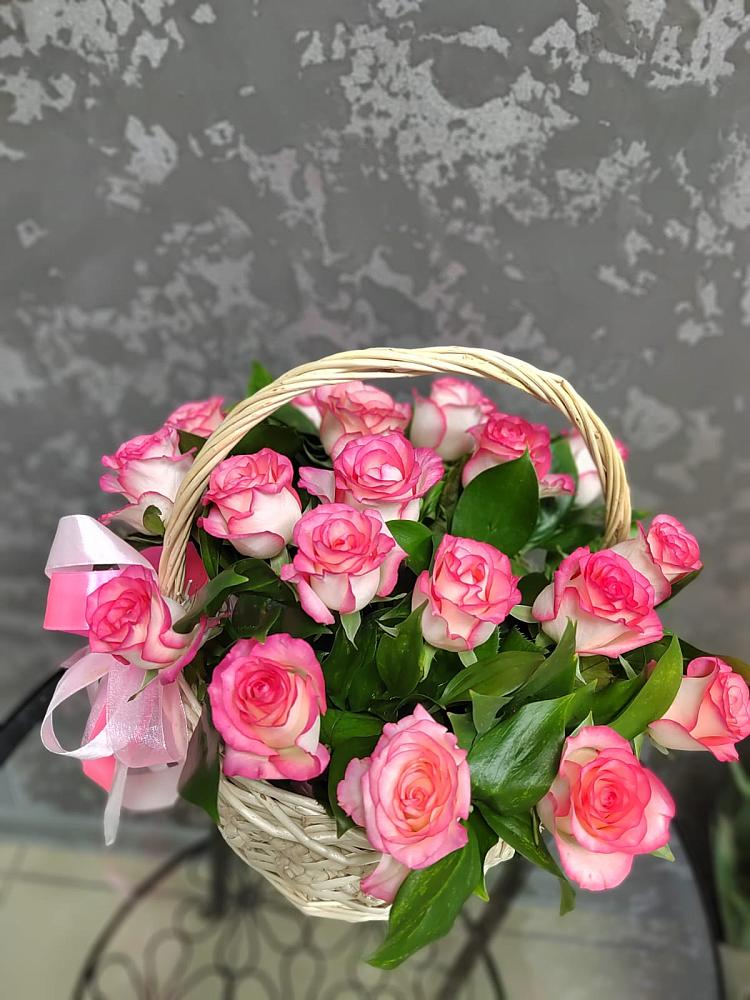 Цветочная композиция из Розы в корзине в Старково