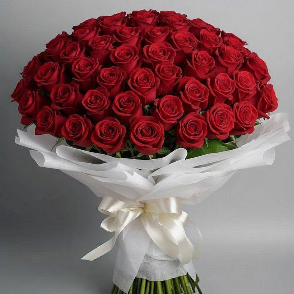 Букет 101 Красная роза Блэк Мэджик в Старково