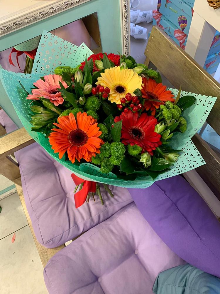 Букет цветов из: Герберы, Хризантемы и Альстромерии в Старково