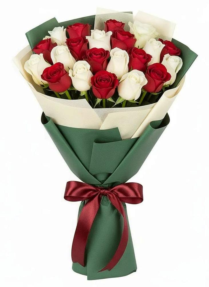 Букет Микс из красных и белых роз в Старково