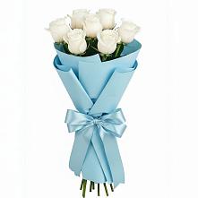 Букет 7 белых роз Проуд в Старково