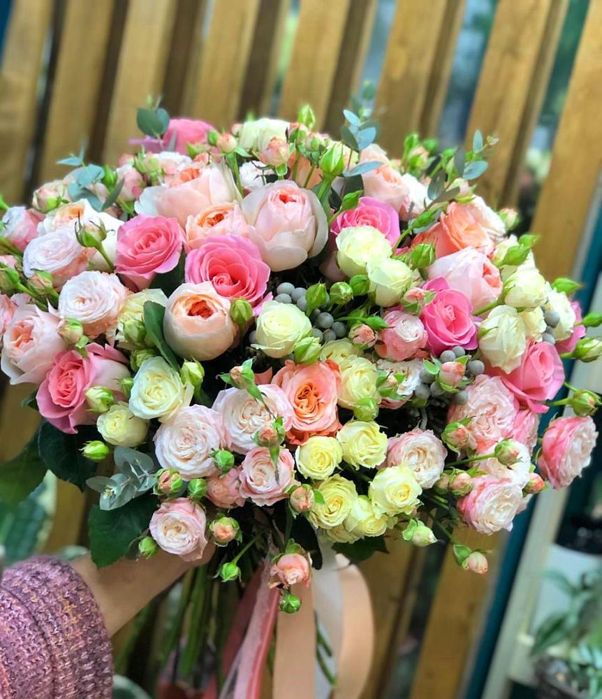 Букет цветов из: Розы в Старково